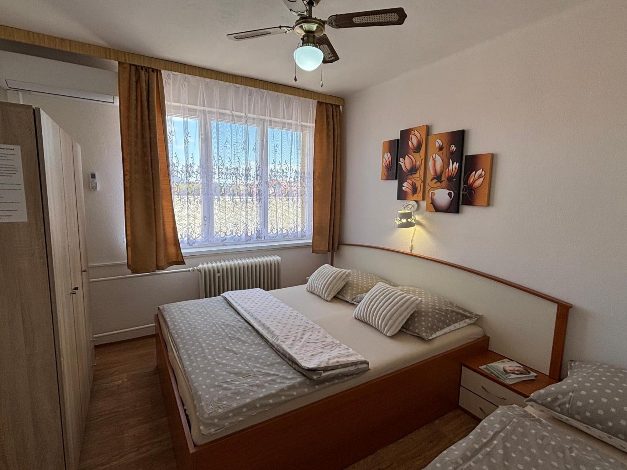 Apartmanovy dom Grand Štúrovo Exteriér fotografie