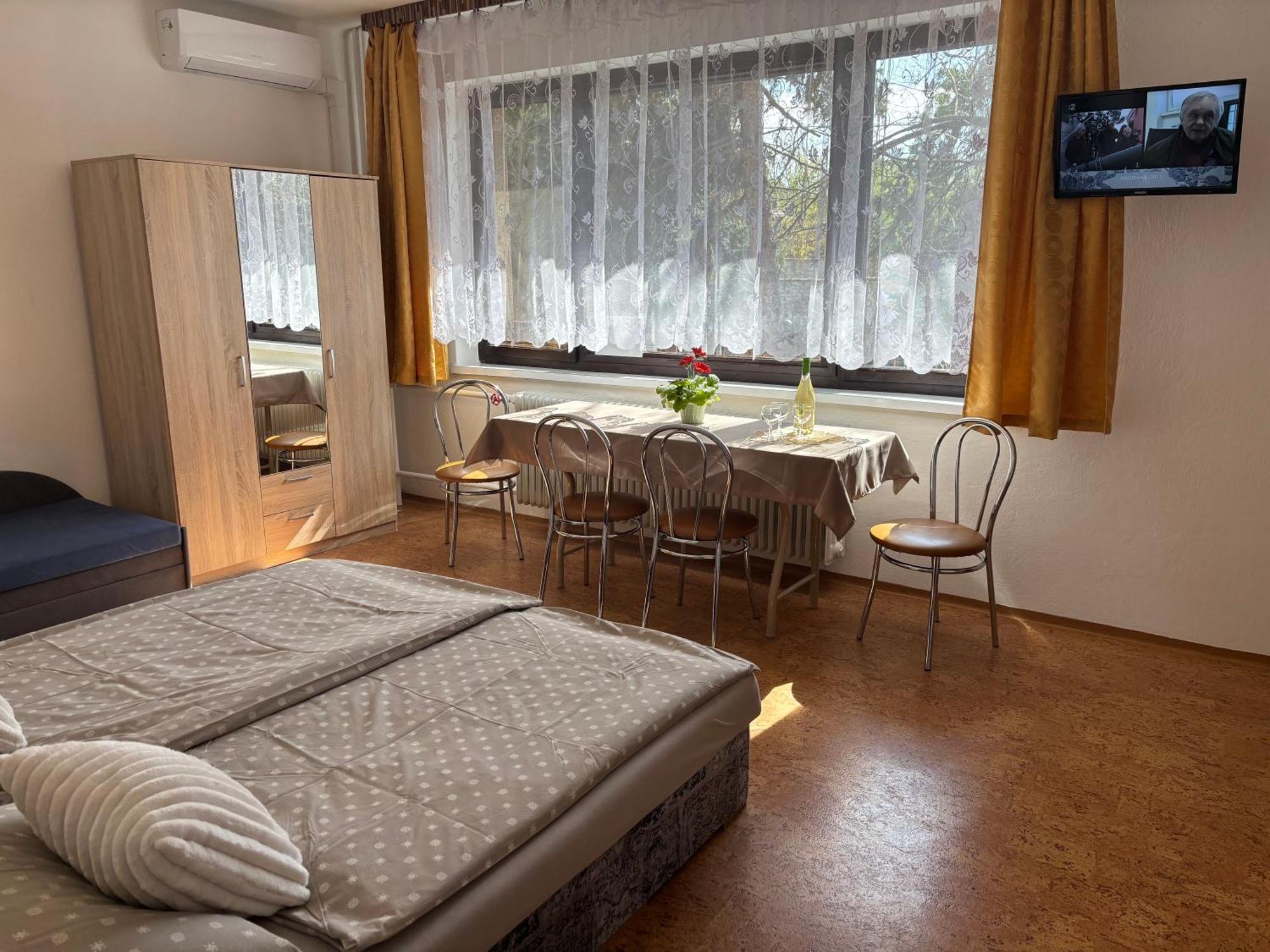 Apartmanovy dom Grand Štúrovo Exteriér fotografie