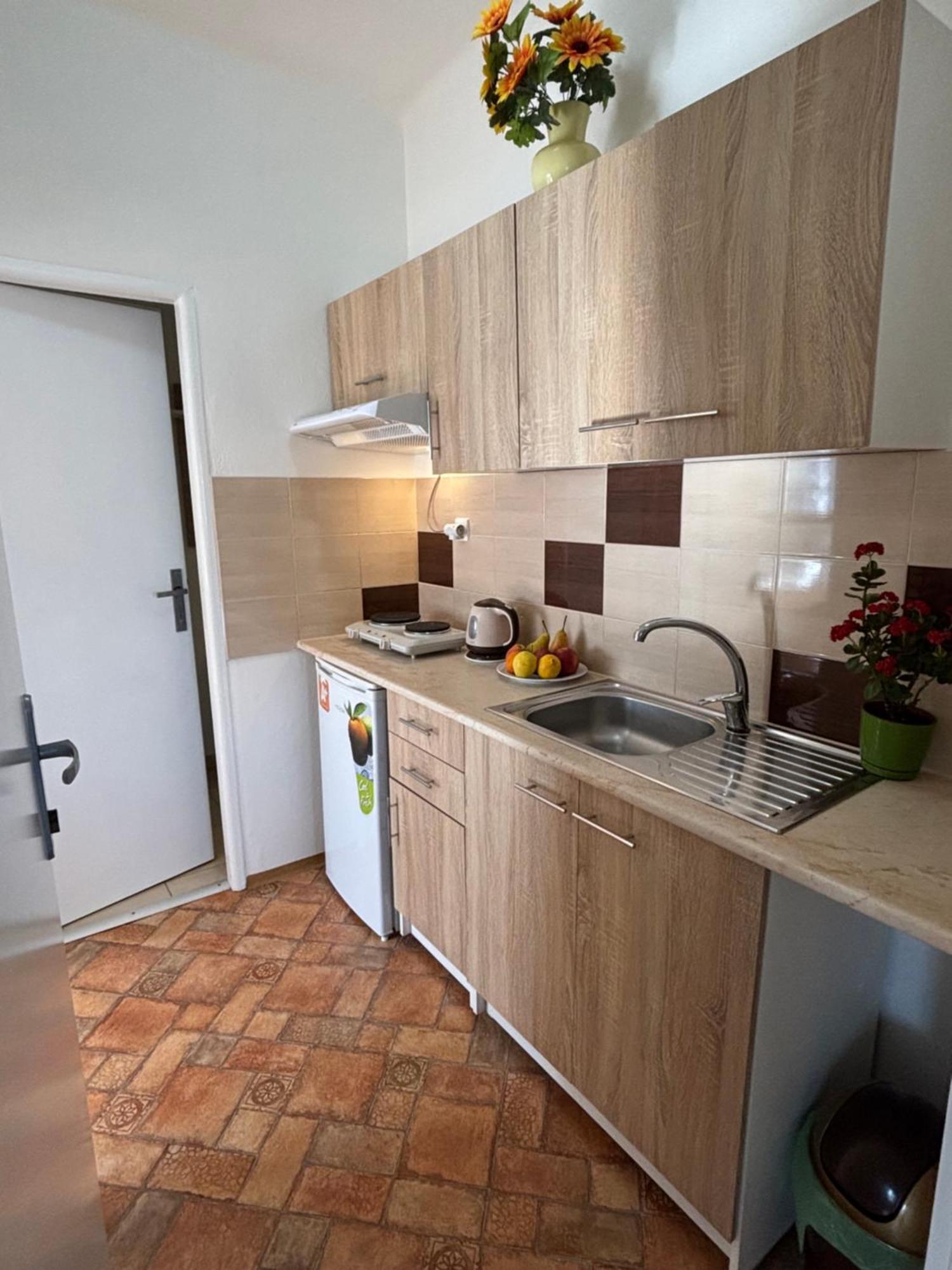 Apartmanovy dom Grand Štúrovo Exteriér fotografie