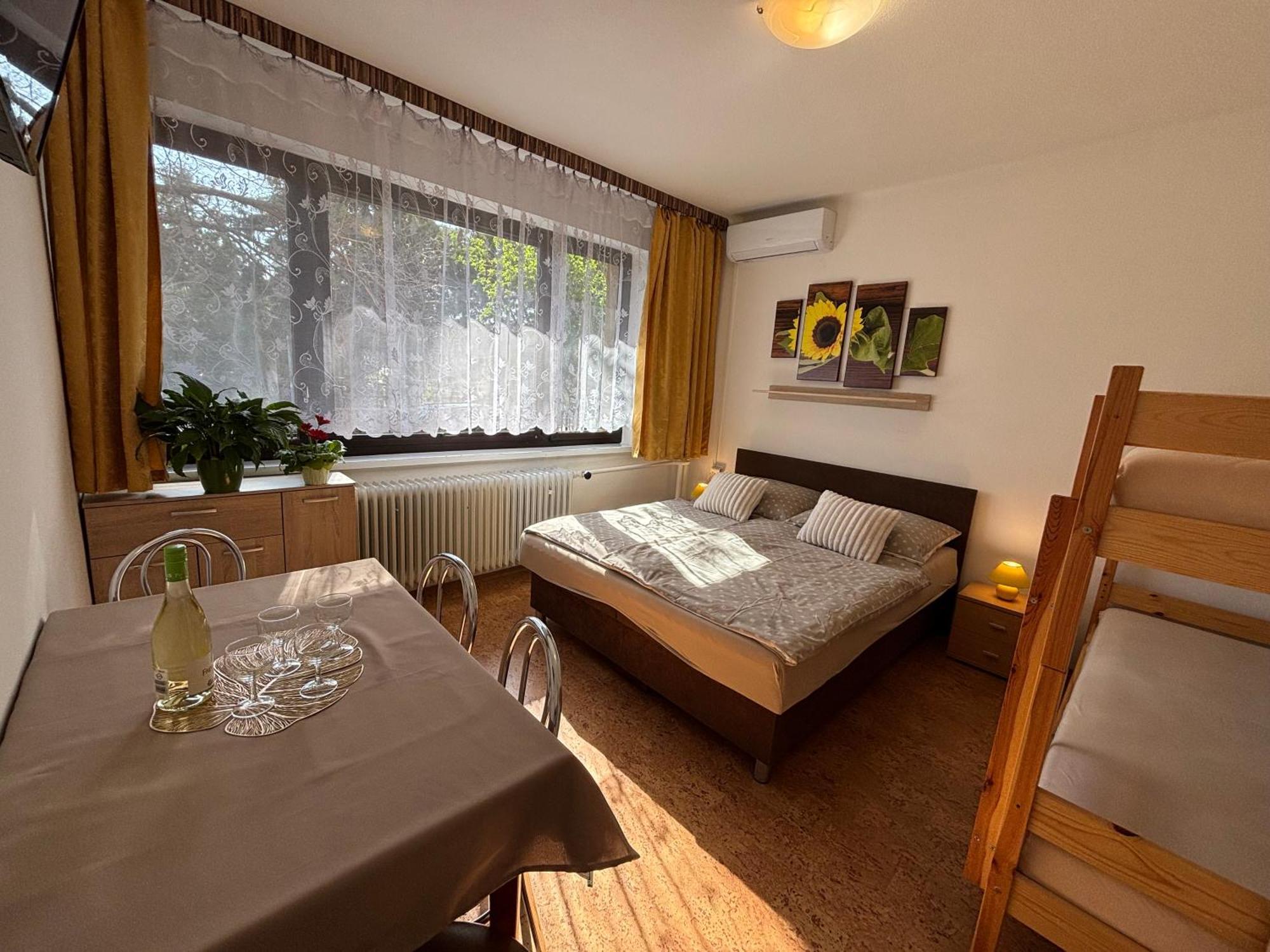 Apartmanovy dom Grand Štúrovo Exteriér fotografie