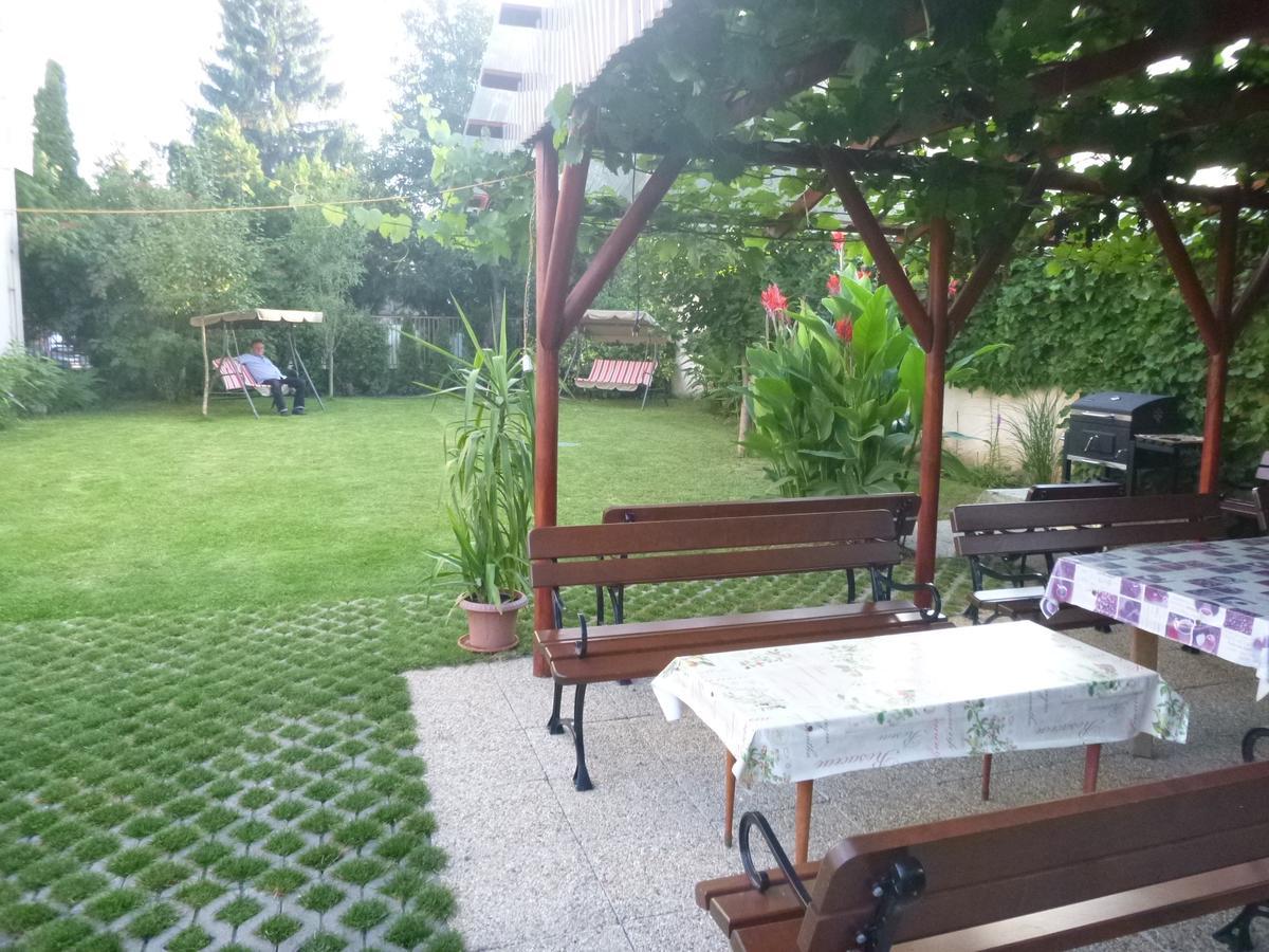 Apartmanovy dom Grand Štúrovo Exteriér fotografie